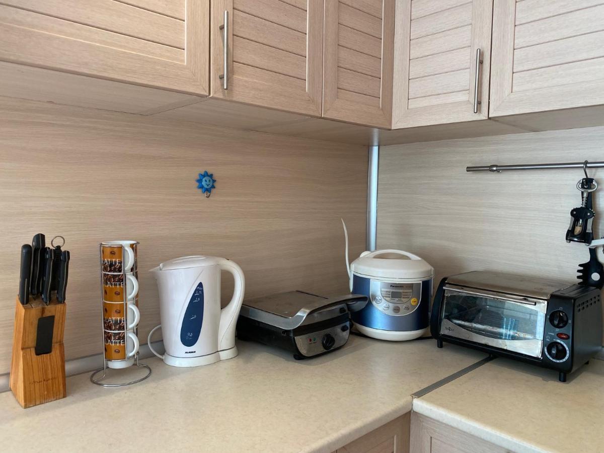 Blue Marine C16 Apartment Pantai Sunny Bagian luar foto