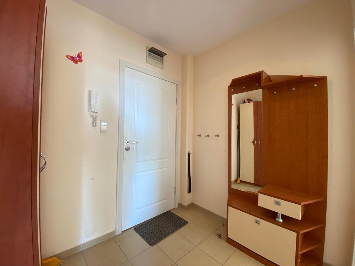 Blue Marine C16 Apartment Pantai Sunny Bagian luar foto