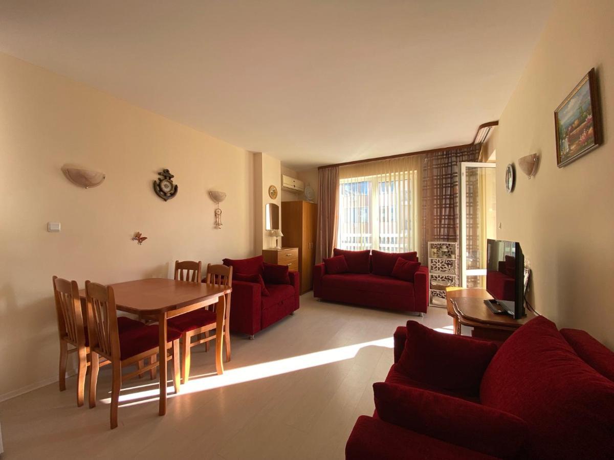 Blue Marine C16 Apartment Pantai Sunny Bagian luar foto